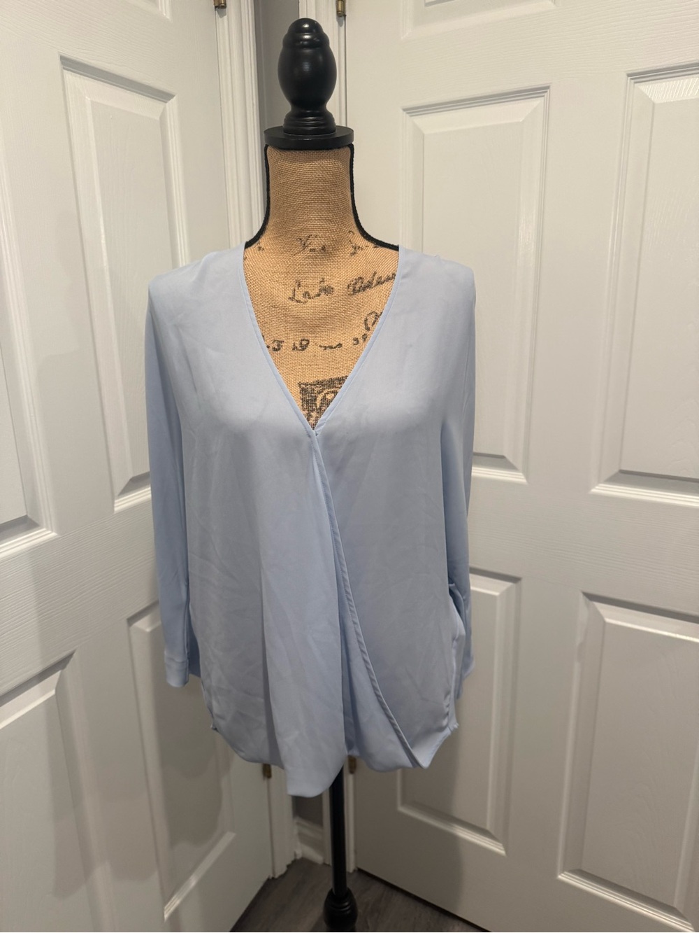 Banana Republic Women’s Light Blue V-Neck Draped Blouse Shirt